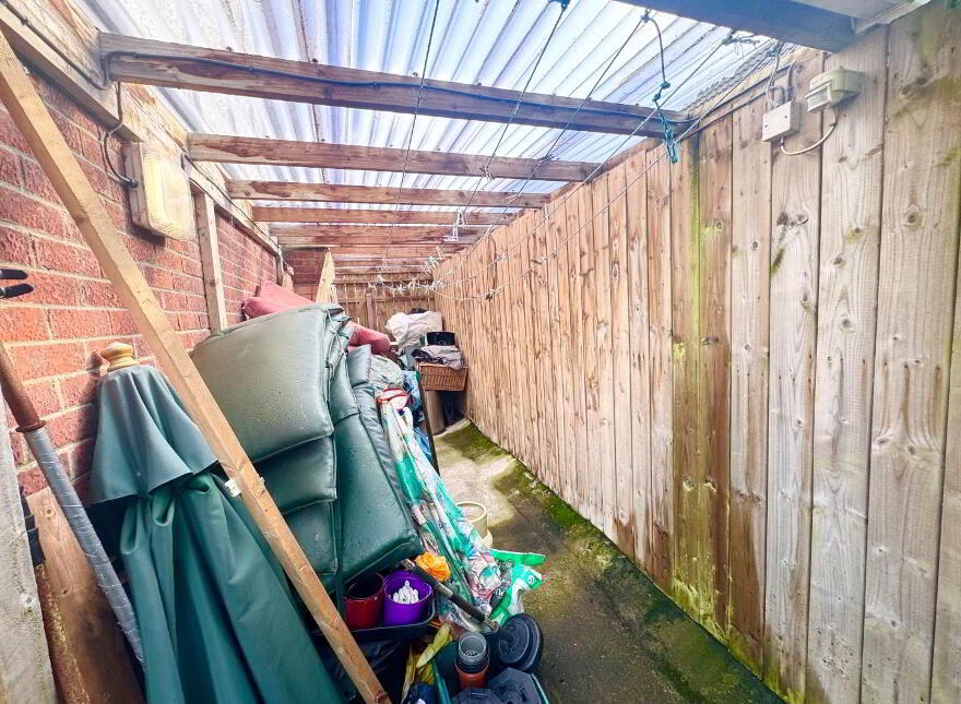 21 Rockfield, Madams Bank Road, Derry, BT48 8AU