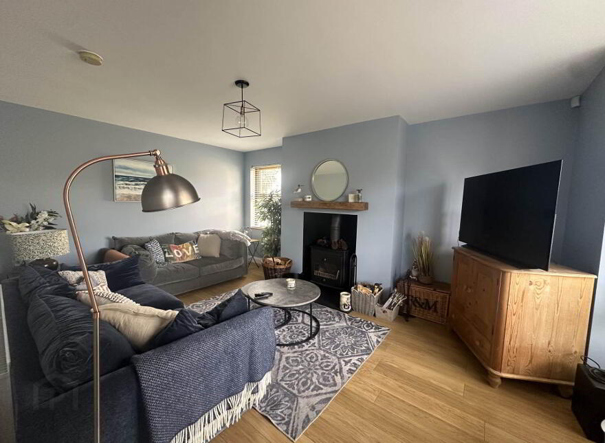 4 Harphall Manor, Carnlough, Ballymena, BT44 9JD