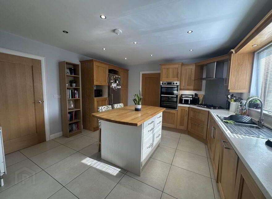 4 Harphall Manor, Carnlough, Ballymena, BT44 9JD