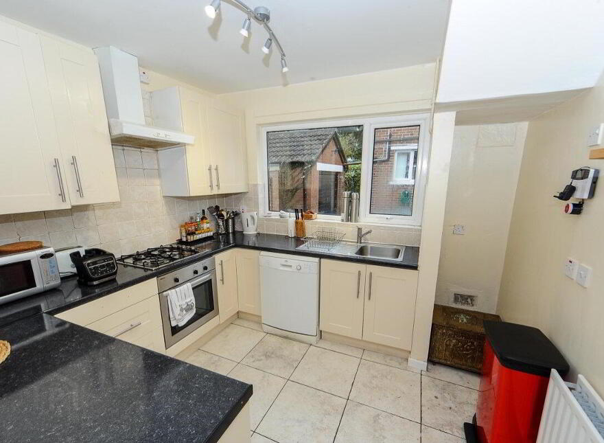 40 Greystown Avenue, Upper Malone Road, Belfast, BT9 6UJ