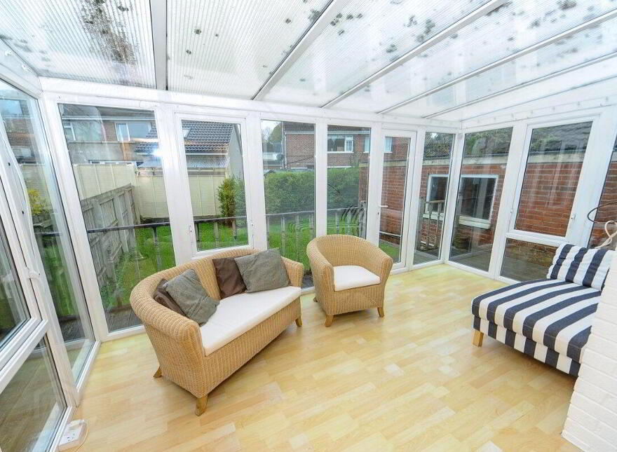 40 Greystown Avenue, Upper Malone Road, Belfast, BT9 6UJ