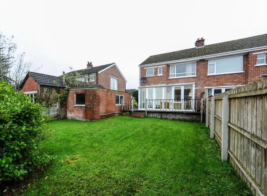 40 Greystown Avenue, Upper Malone Road, Belfast, BT9 6UJ
