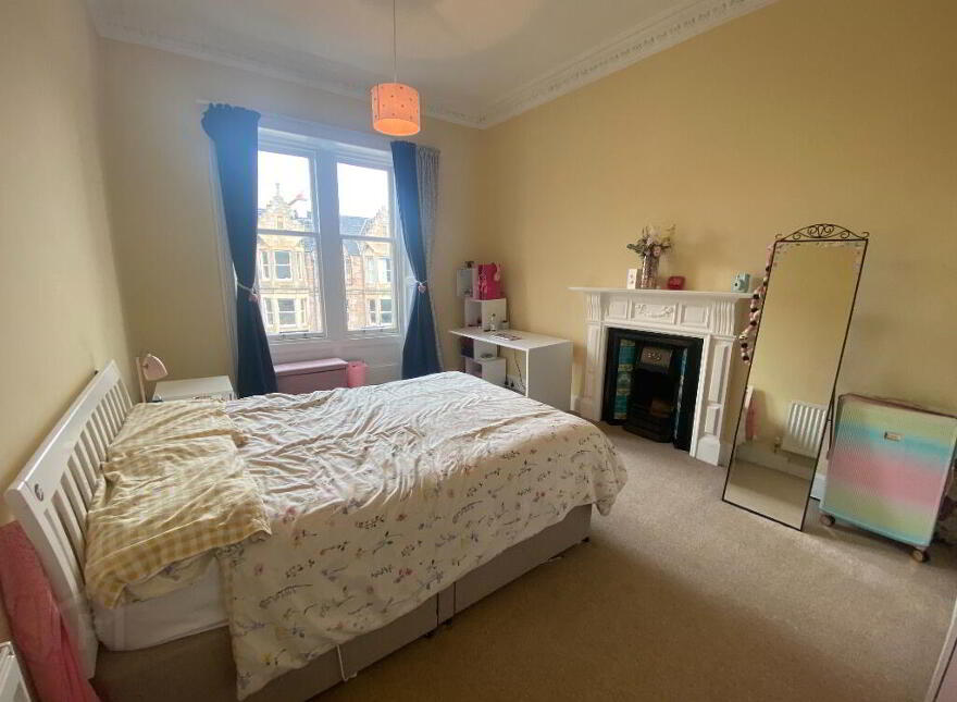88 Warrender Park Road, Marchmont, Edinburgh, EH9 1ET