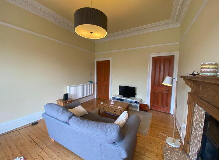 88 Warrender Park Road, Marchmont, Edinburgh, EH9 1ET