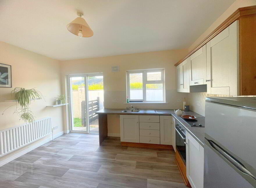 5 Convent Gardens, Elphin, Castlerea, F45RF99