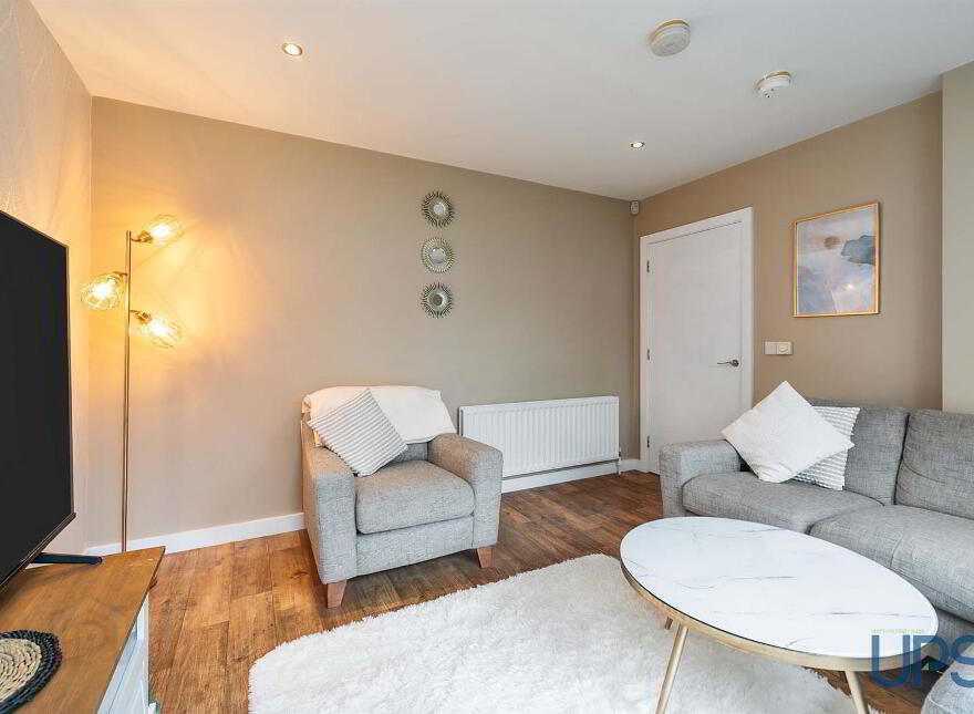 8 Lagmore View Manor, Belfast, BT17 0YL