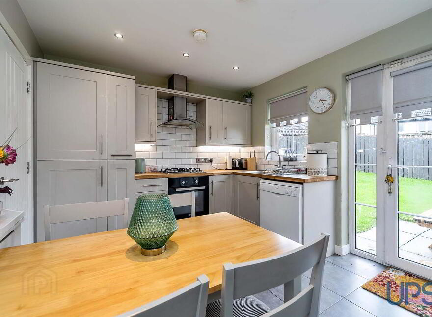8 Lagmore View Manor, Belfast, BT17 0YL