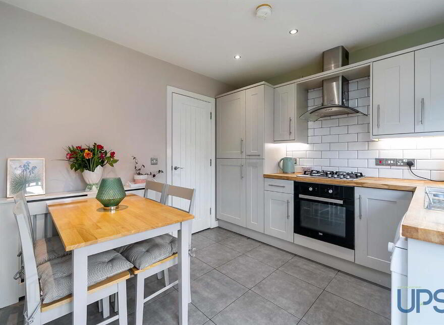8 Lagmore View Manor, Belfast, BT17 0YL