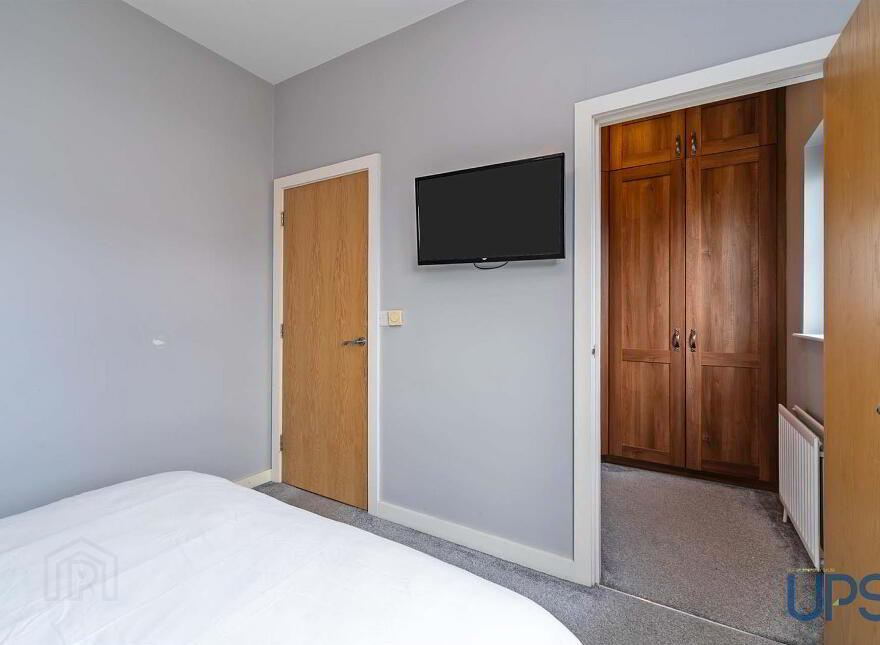 8 Lagmore View Manor, Belfast, BT17 0YL