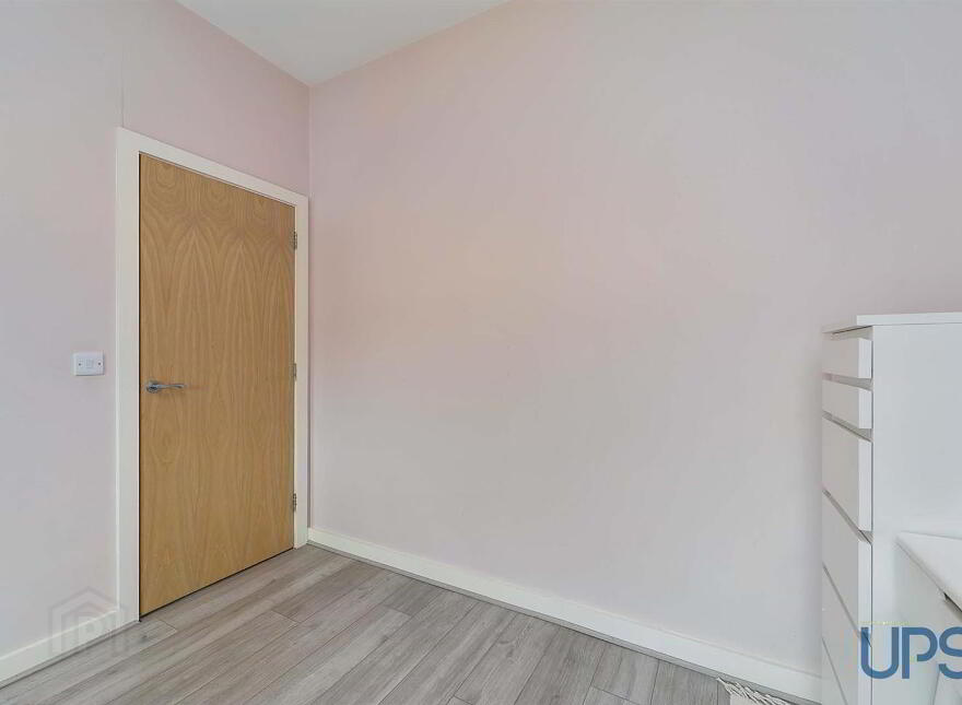 8 Lagmore View Manor, Belfast, BT17 0YL