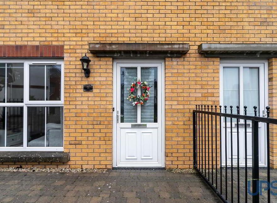 8 Lagmore View Manor, Belfast, BT17 0YL