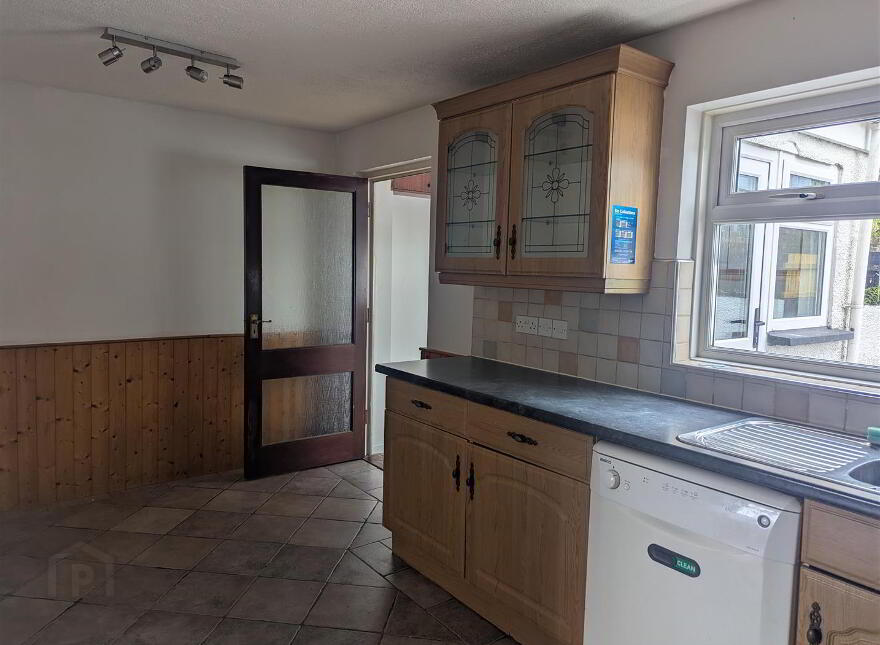 71 Ard-Na-Maine, Cullybackey, Ballymena, BT42 1BZ