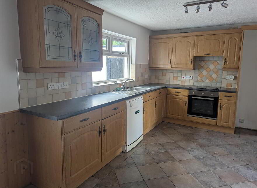 71 Ard-Na-Maine, Cullybackey, Ballymena, BT42 1BZ
