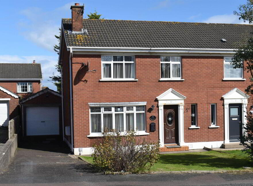 17 Ashbury Grove, Bangor, BT19 6TW