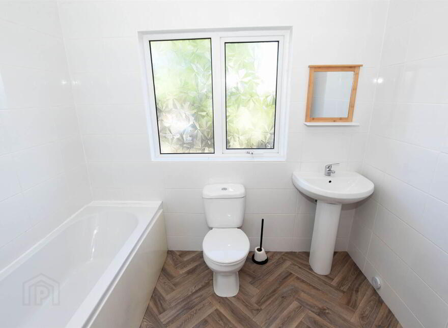 17 Ashbury Grove, Bangor, BT19 6TW