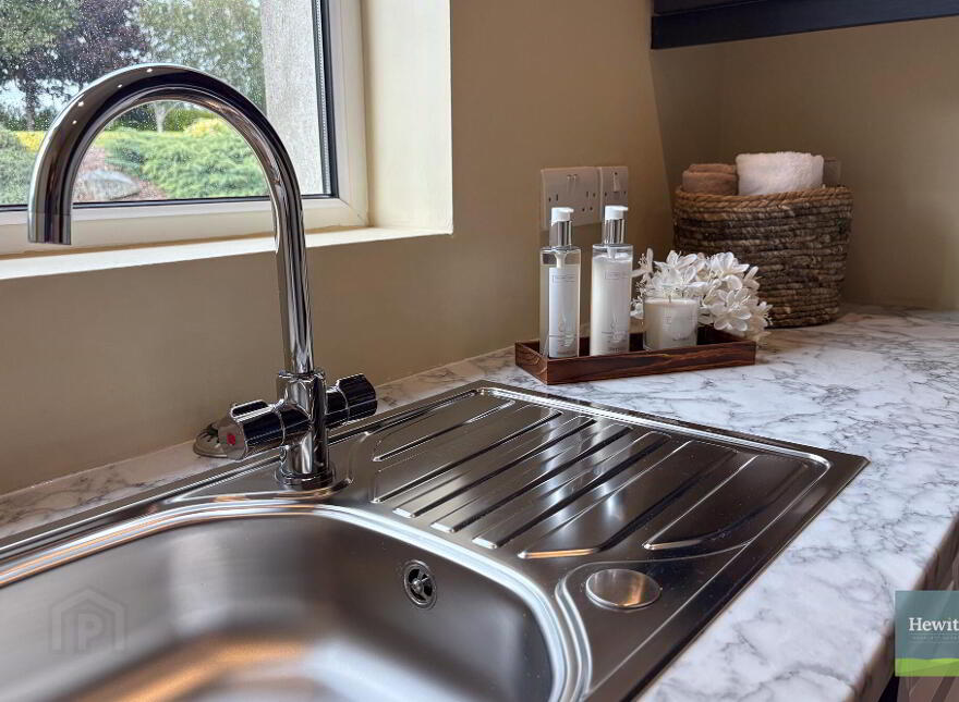 Oakvale, 12 Church Road, Newry, BT35 6NX