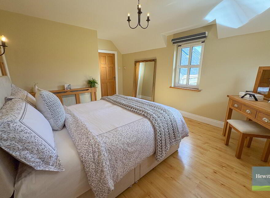 Oakvale, 12 Church Road, Newry, BT35 6NX