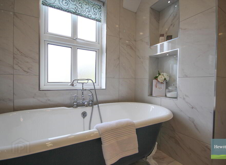 Oakvale, 12 Church Road, Newry, BT35 6NX