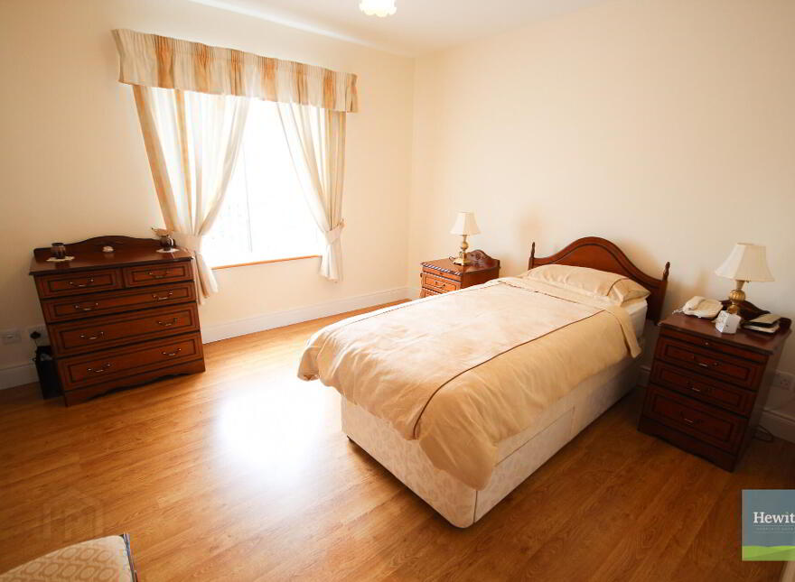 Oakvale, 12 Church Road, Newry, BT35 6NX