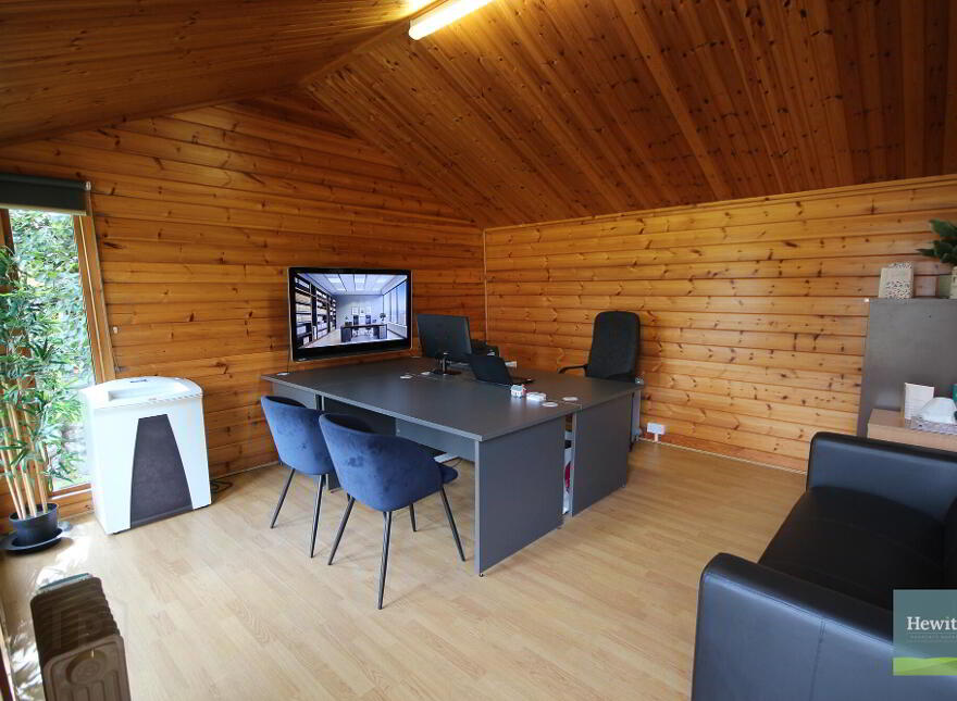 Oakvale, 12 Church Road, Newry, BT35 6NX