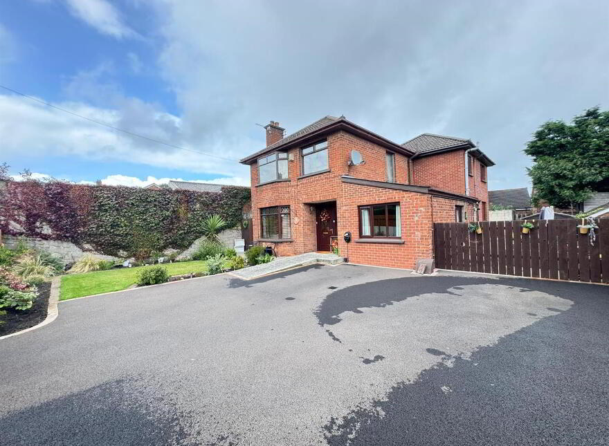 127 Whitewell Road, Newtownabbey, BT36 7EX photo