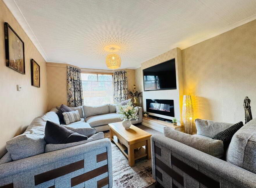127 Whitewell Road, Newtownabbey, BT36 7EX
