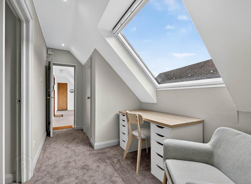 8 Bawnmore Court, Lisburn Road, Belfast, BT9