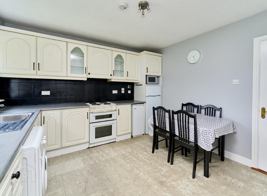 27 Beechcroft, Summerhill, A83WD91