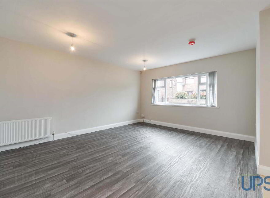 Apt 6, Trench Park, Finaghy Road North, Belfast, BT11 9FG