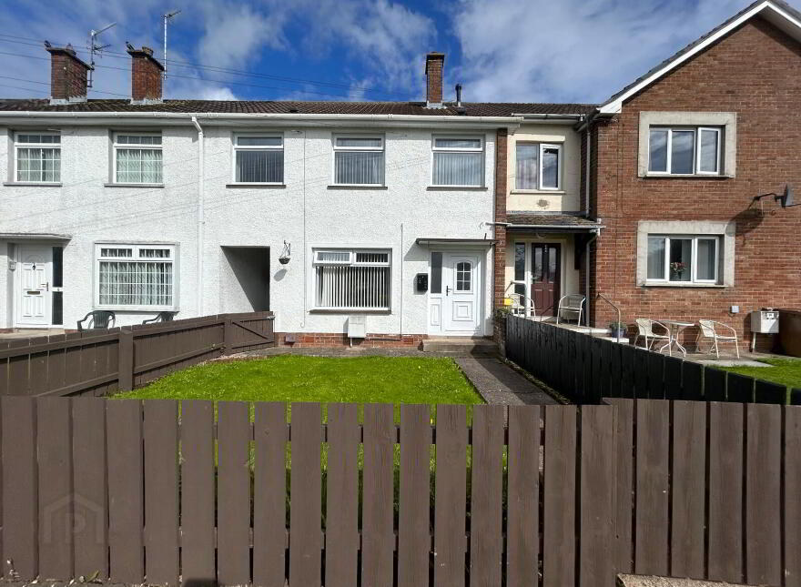 4 Greenpark Gardens, Antrim, BT41 4ER photo