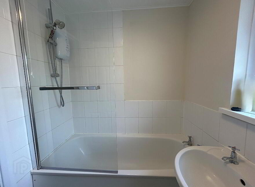 4 Greenpark Gardens, Antrim, BT41 4ER