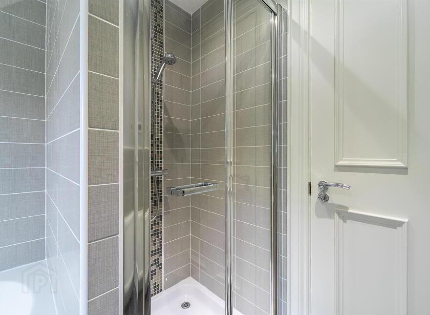 6 Bracken Hill Avenue, Ballymaconaghy Road, Belfast, BT8 6ZS