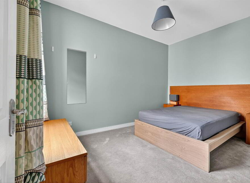 Apt 10, Sandown Court, Ballyhackamore, Belfast, BT5 6GU