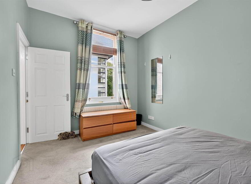 Apt 10, Sandown Court, Ballyhackamore, Belfast, BT5 6GU
