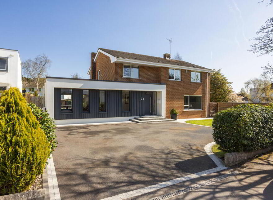 24 Piney Lane, Belfast, BT9 5QS photo