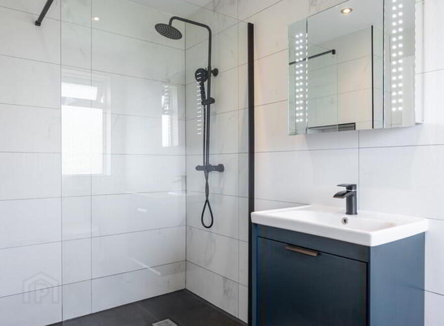 24 Piney Lane, Belfast, BT9 5QS