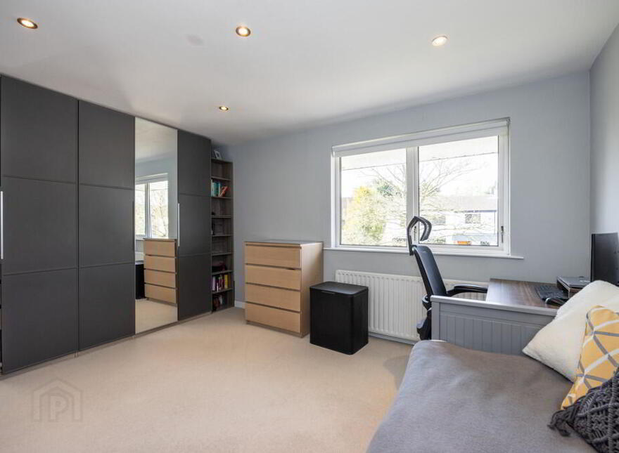 24 Piney Lane, Belfast, BT9 5QS