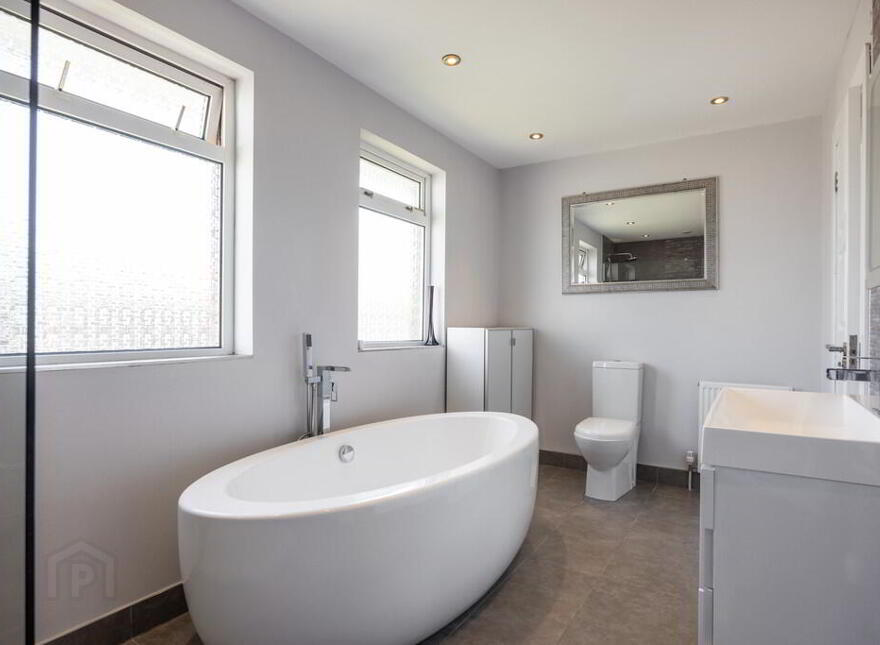 24 Piney Lane, Belfast, BT9 5QS