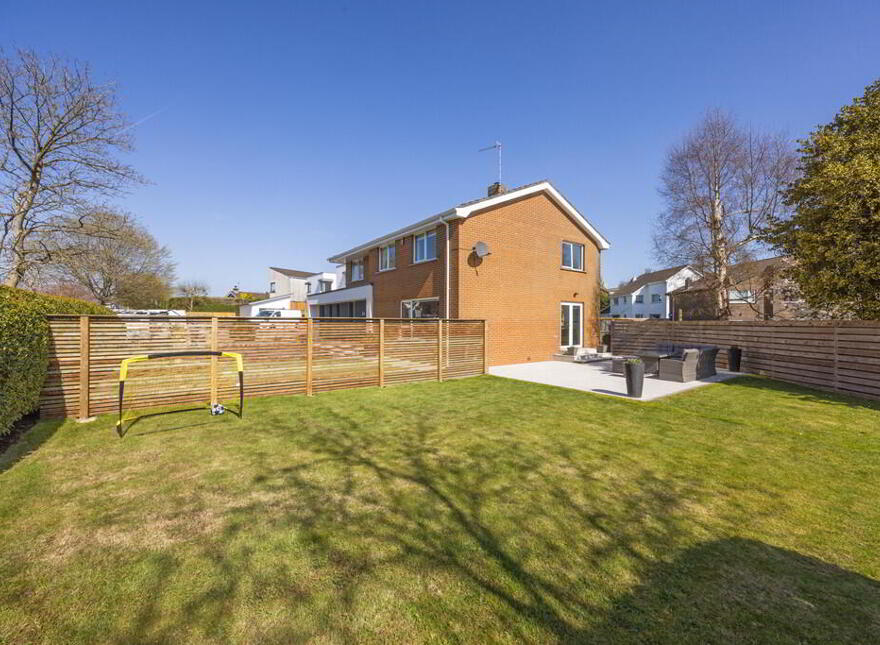 24 Piney Lane, Belfast, BT9 5QS