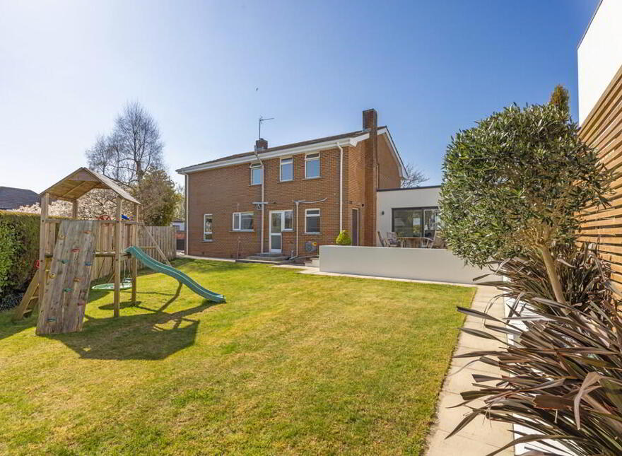24 Piney Lane, Belfast, BT9 5QS