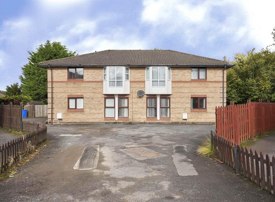 17a Briarwood Park, Gilnahirk, Belfast, BT5 7HZ