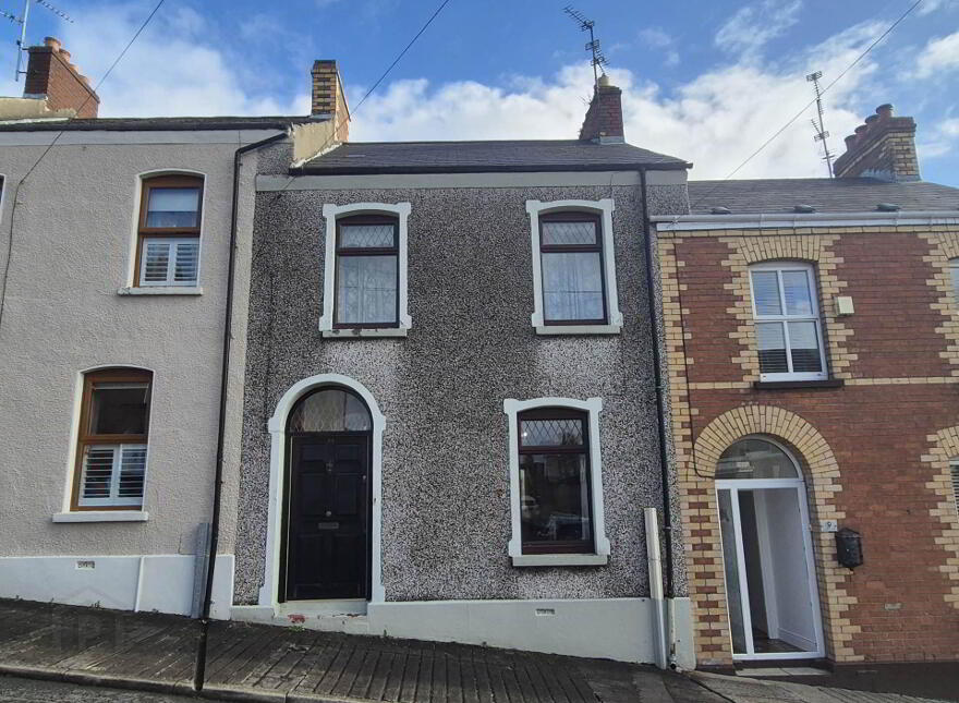 11 Marlborough Avenue, Derry, BT48 9BQ photo