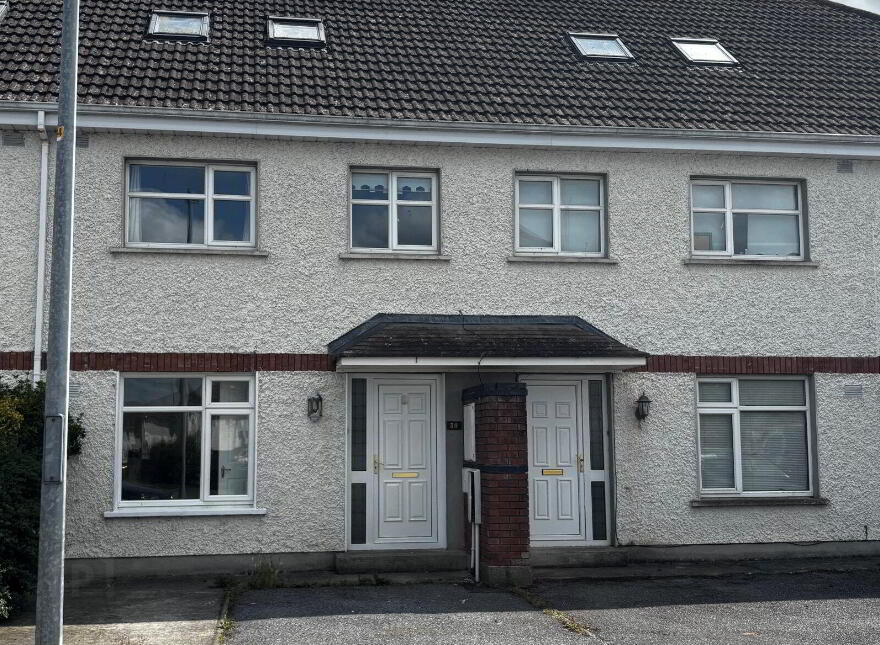 38 Robertshill, Circular Road, R95 photo