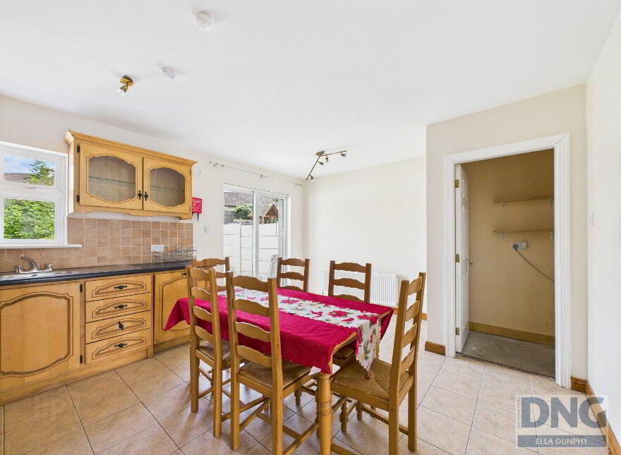 38 Robertshill, Circular Road, R95