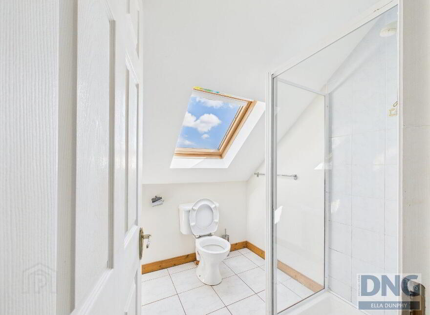 38 Robertshill, Circular Road, R95
