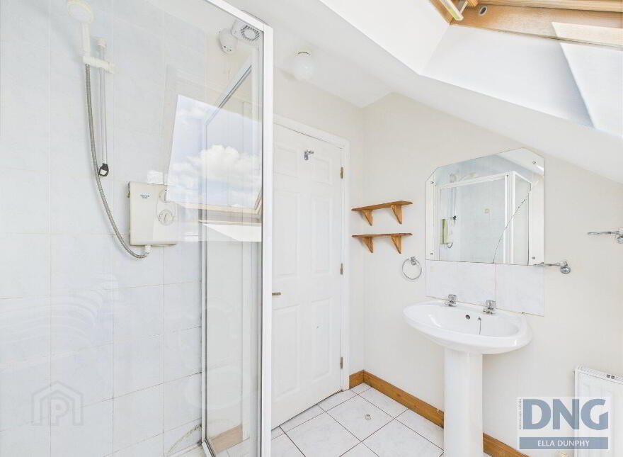 38 Robertshill, Circular Road, R95