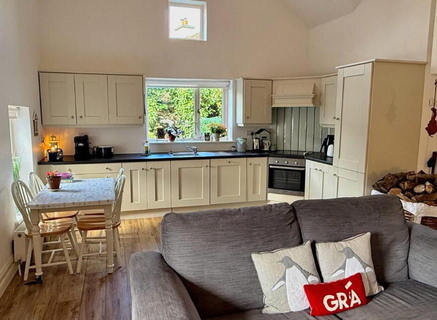 Gardenfield, Newcastle West, V42T665