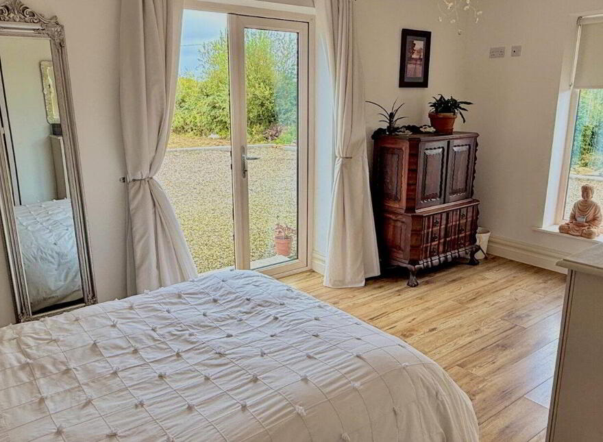 Gardenfield, Newcastle West, V42T665