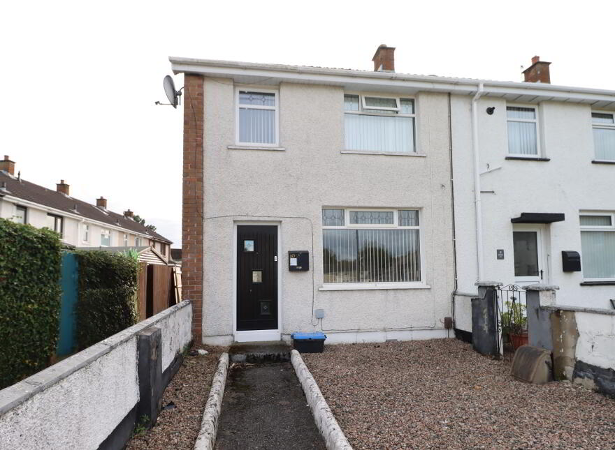 10 Kenmore Park, Dundonald, Belfast, BT16 2NF photo