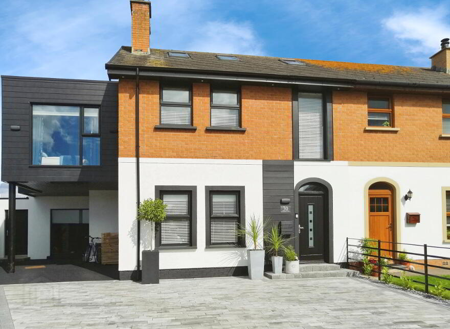 30 Somerset Park, Coleraine, BT51 3LH photo